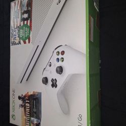 Xbox One 500GB & Xbox One 1TB Day One Limited Edition