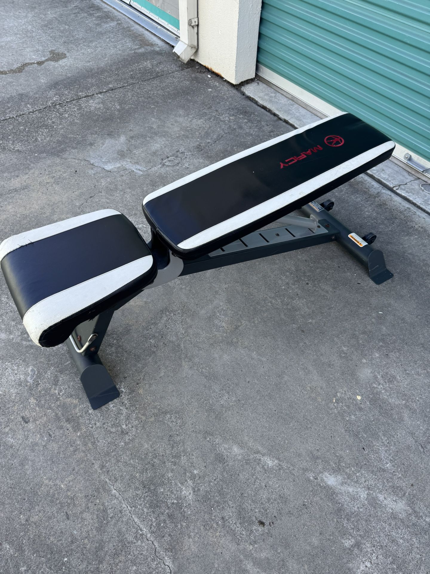 Weight Bench