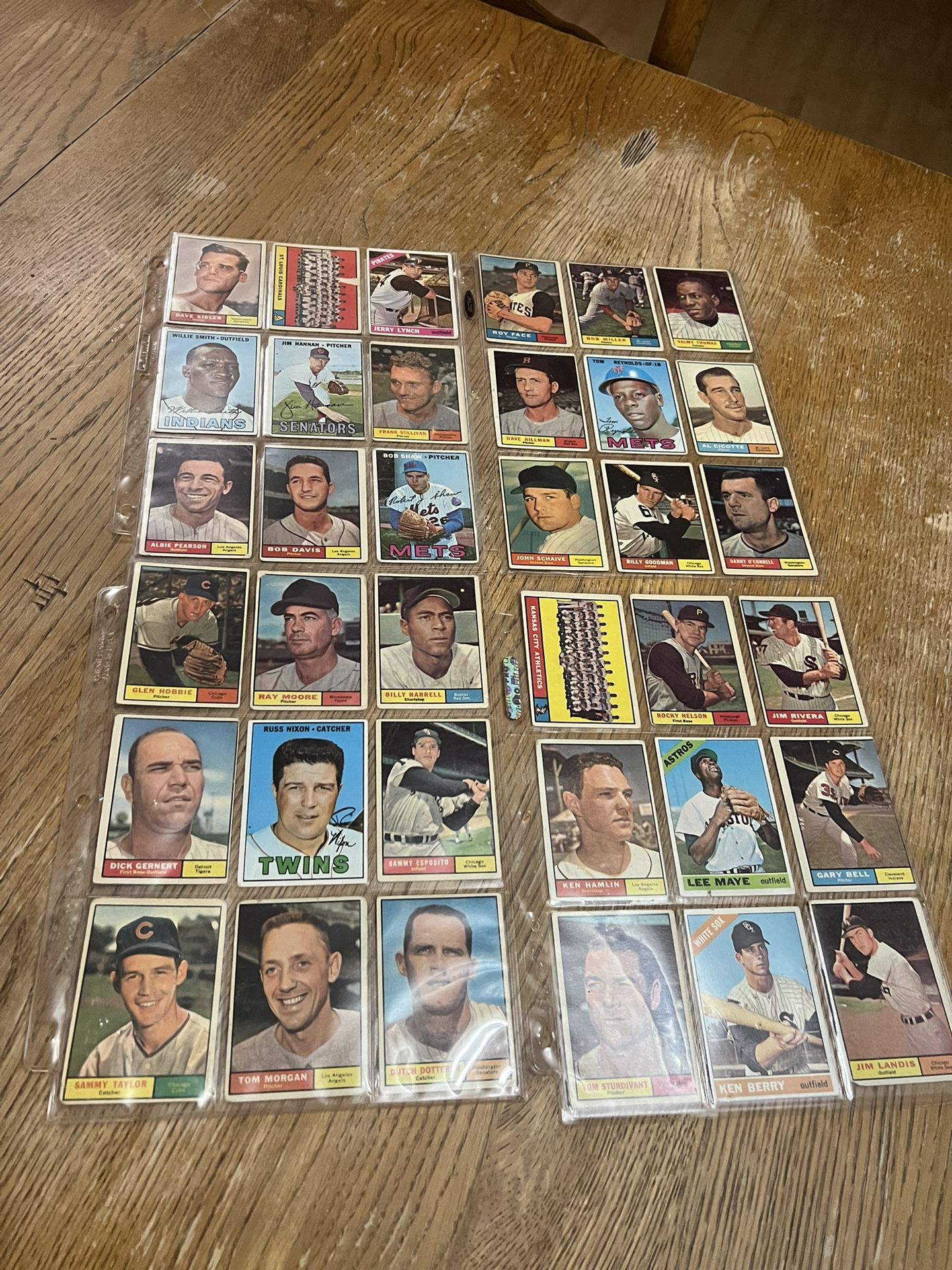 Vintage 1960s Baseball Card Lot