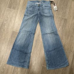 <Brand New> Authentic Hudson bootcut jean size 27