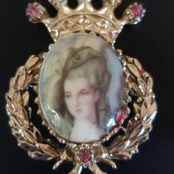 Vintage Signed Coro Brooch with Crown & Woman's Face In Half Bubble Glass