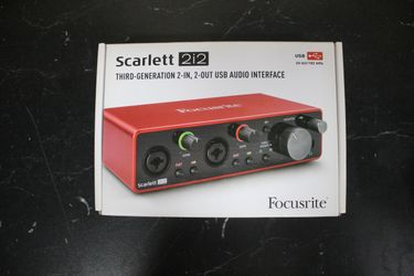 Focusrite Scarlett 2i2 3rd Gen 2-in 2-out USB Audio Interface 