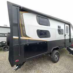 Used 2022 Ember Overland 191MDB