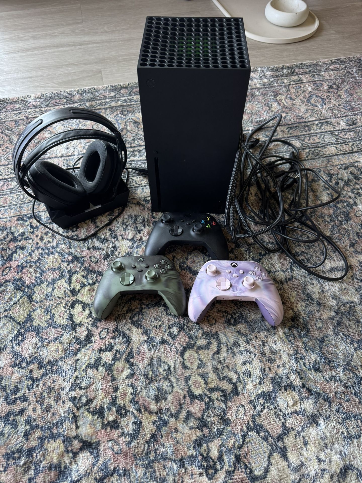 Xbox Series X 1 TB (Read Description)