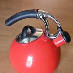 Red Stainless Kettle 