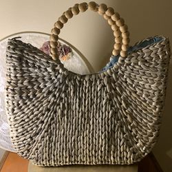 Straw tote With Baby Blue Lining