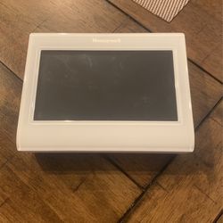 Honeywell Smart Color Screen Thermostat