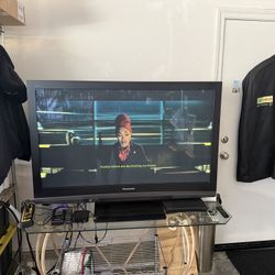 Panasonic Plasma 50inch  - TV  Glass Screen  - $ 35 Azusa