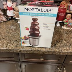 Nostalgia Chocolate Fountain Auger-Style Stainless Steel Heated Bowl (4-Tier)
