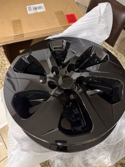 17 in hubcaps for 2019-25 Toyota Rav 4