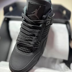 Jordan 4 Black cat