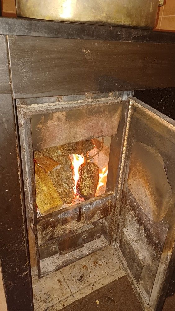 R 76 Shenandoah Wood Stove 36×24 for Sale in Supply, VA - OfferUp
