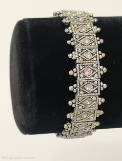 Vintage Style Pink Crystal Silver-Tone Stretch Bracelet