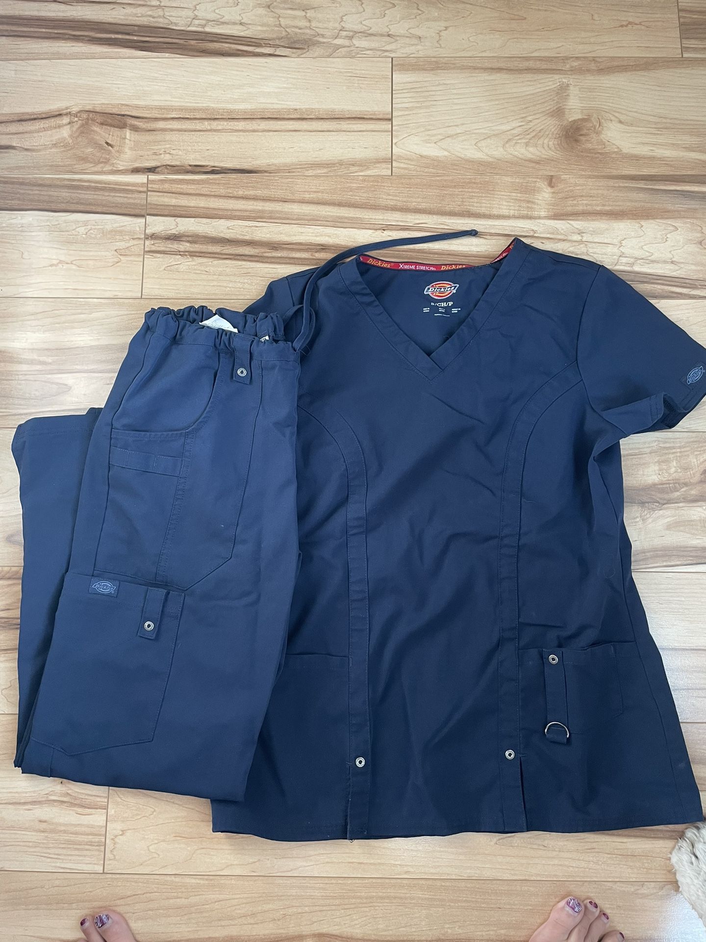 Women’s Scrubs Set