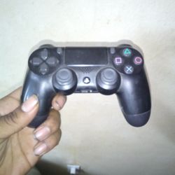 PS4 Controller 