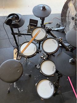 Simmons SD600 Electronic Drum set