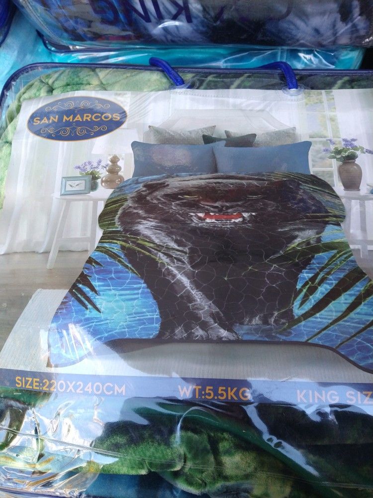 San Marcos Blankets
