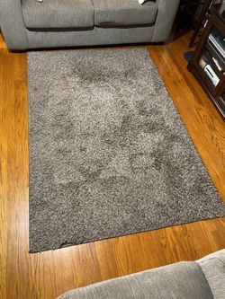 Carpet 4’5” X 6’5”