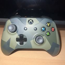 Xbox one or Series X wireless controller