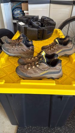 Merrell Moab Boys Hiking Shoes
