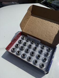 lug nuts M12 X 1.25 24pcs