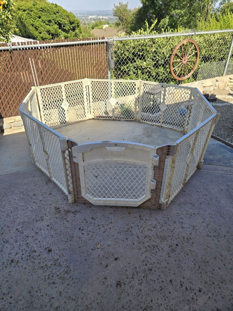 Dogs / Kids Playpen/ Fance -$35
