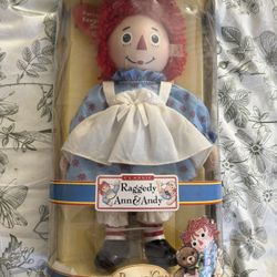 Raggedy Ann Antique Doll In Box 