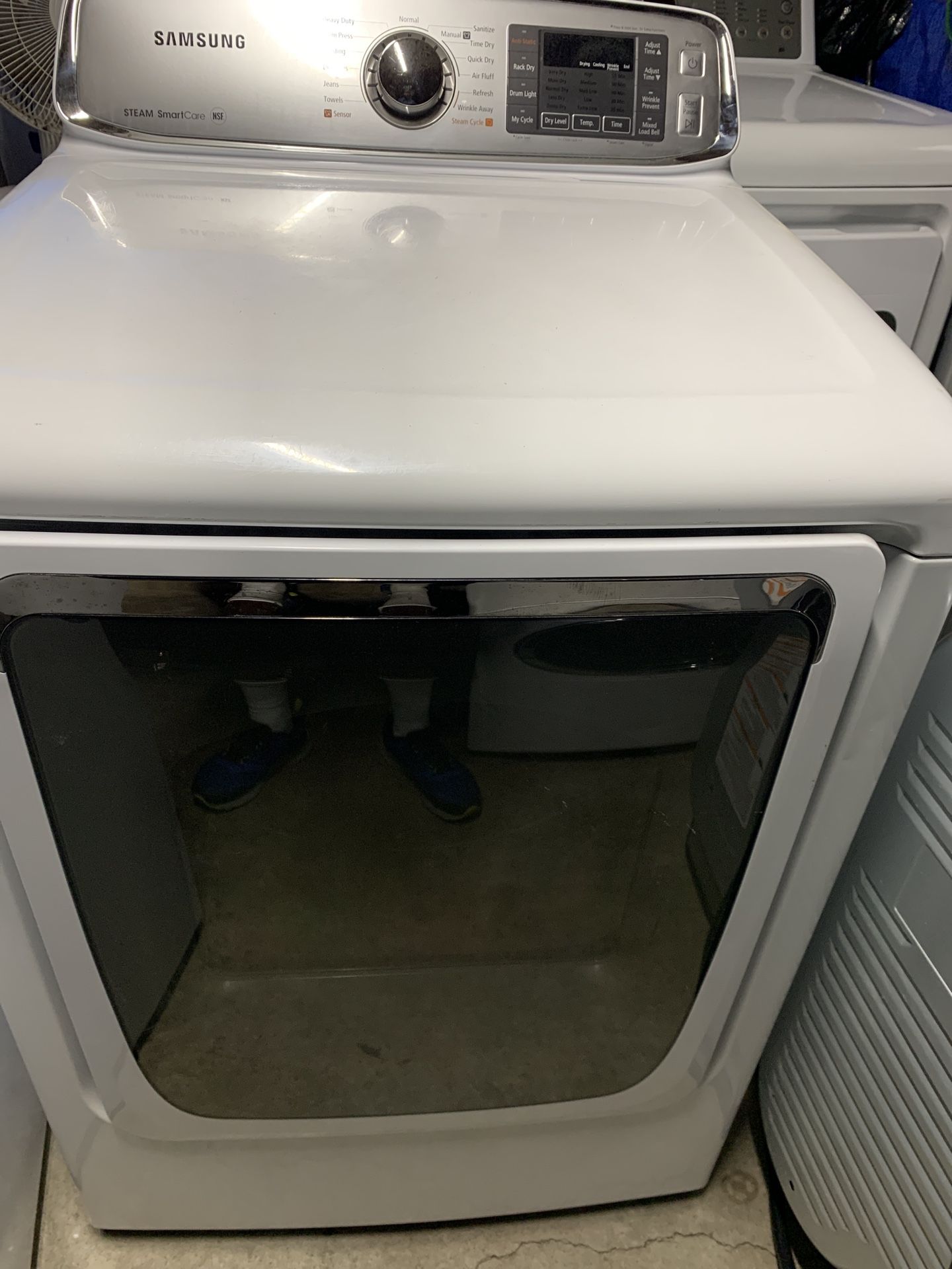 Samsung dryer from Scratch and dent section all most brand new