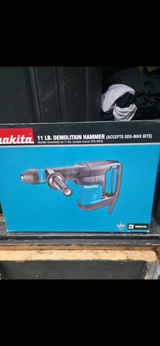 Makita 11lb Demolition Hammer Cordless