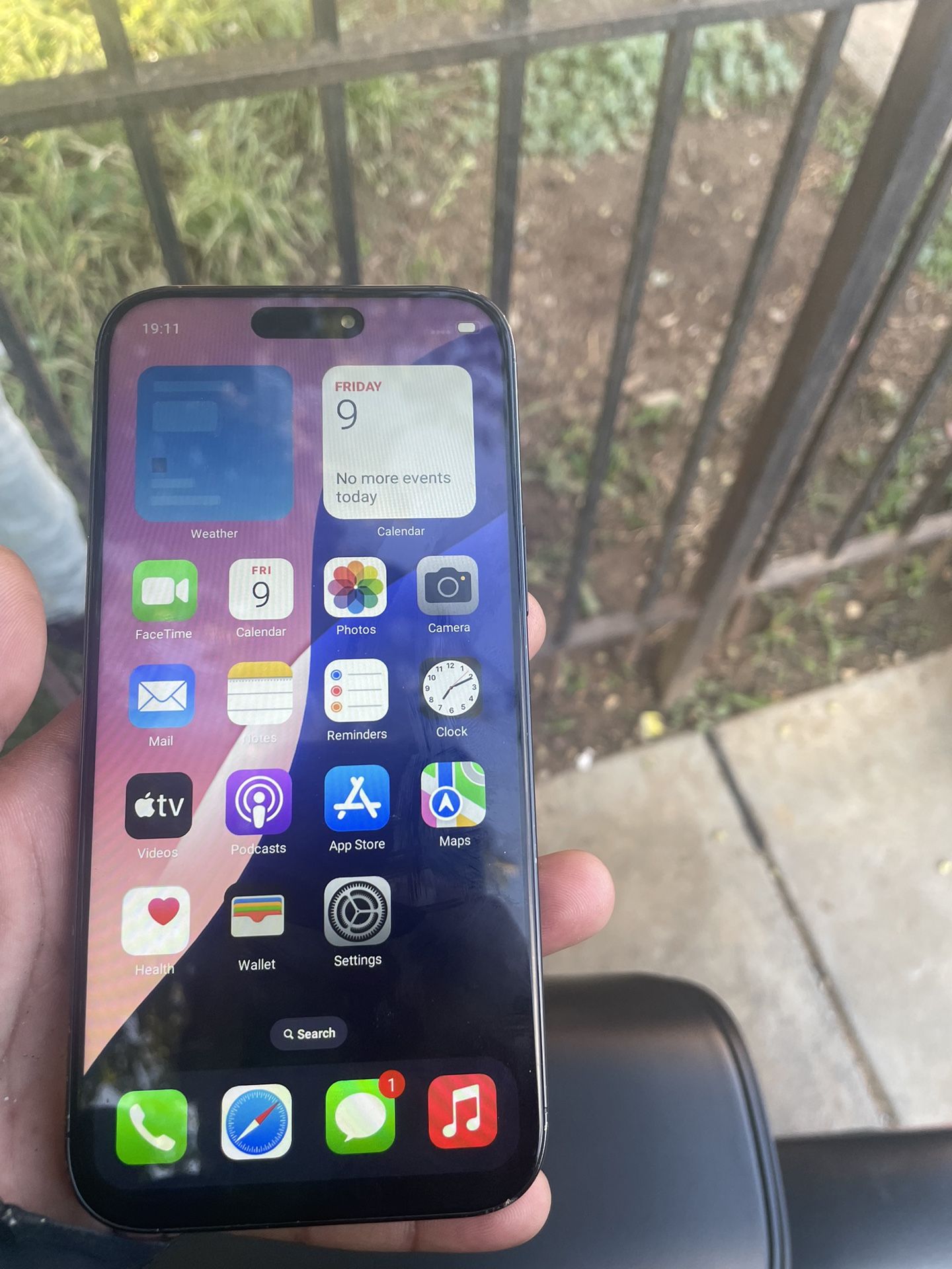 iPhone 16 Pro Max
