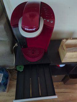 Keurig Single-Serve Coffee Maker Red