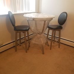 FIVE PIECE SET- ONE KITCHEN TABLE WITH TWO HIGH BACK CHAIRS/ONE  COFFEE TABLE AND ONE END TABLE IN GOOD CONDITION!