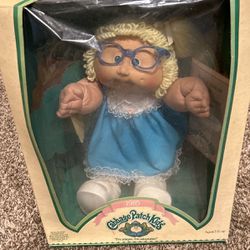 Cabbage  Patch doll