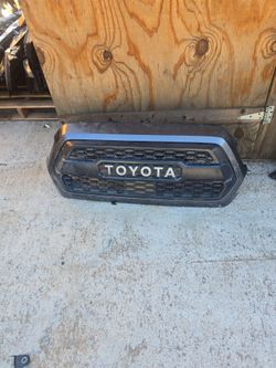 Tacoma grille 2017 2021