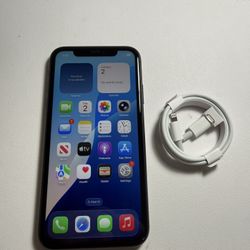 Unlocked Apple iPhone 11 64GB Black AT&T T-Mobile Metro PCs Cricket Verizon Straight Talk Cell Phone 