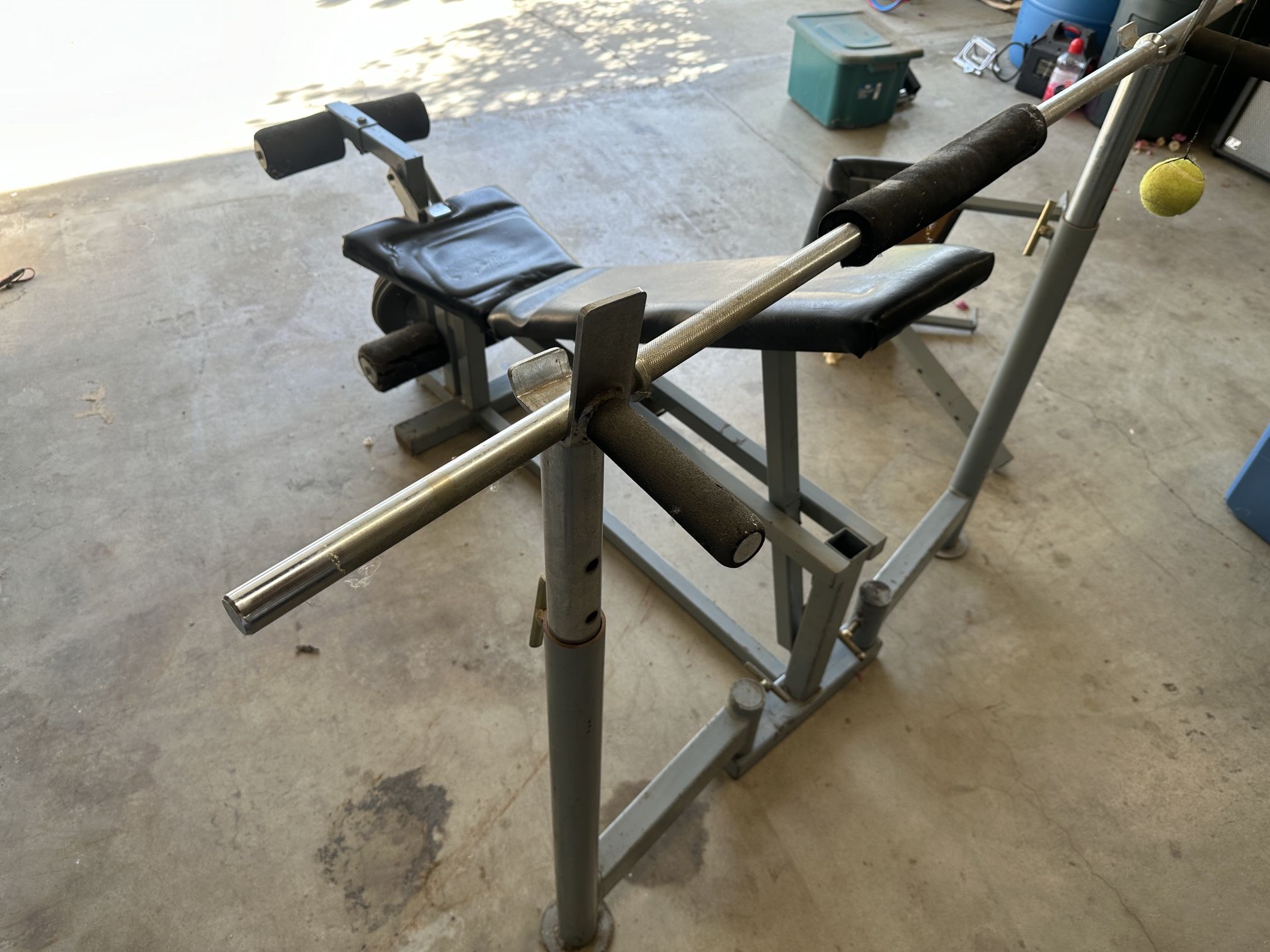 Weight Bench with Pull Down Bar