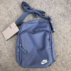 New Nike Heritage Crossbody Bag Fanny Pack Hip Waist Belt Smoke Grey Gray