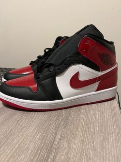 Men’s Air Jordan Retro 1 Mid SE Casual Shoes
