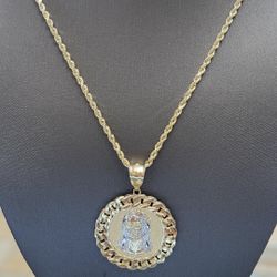 Jesus Pendant With 10kt Gold Rope Chain 