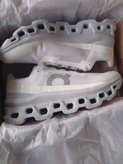 New On Cloud sz 11 &11.5