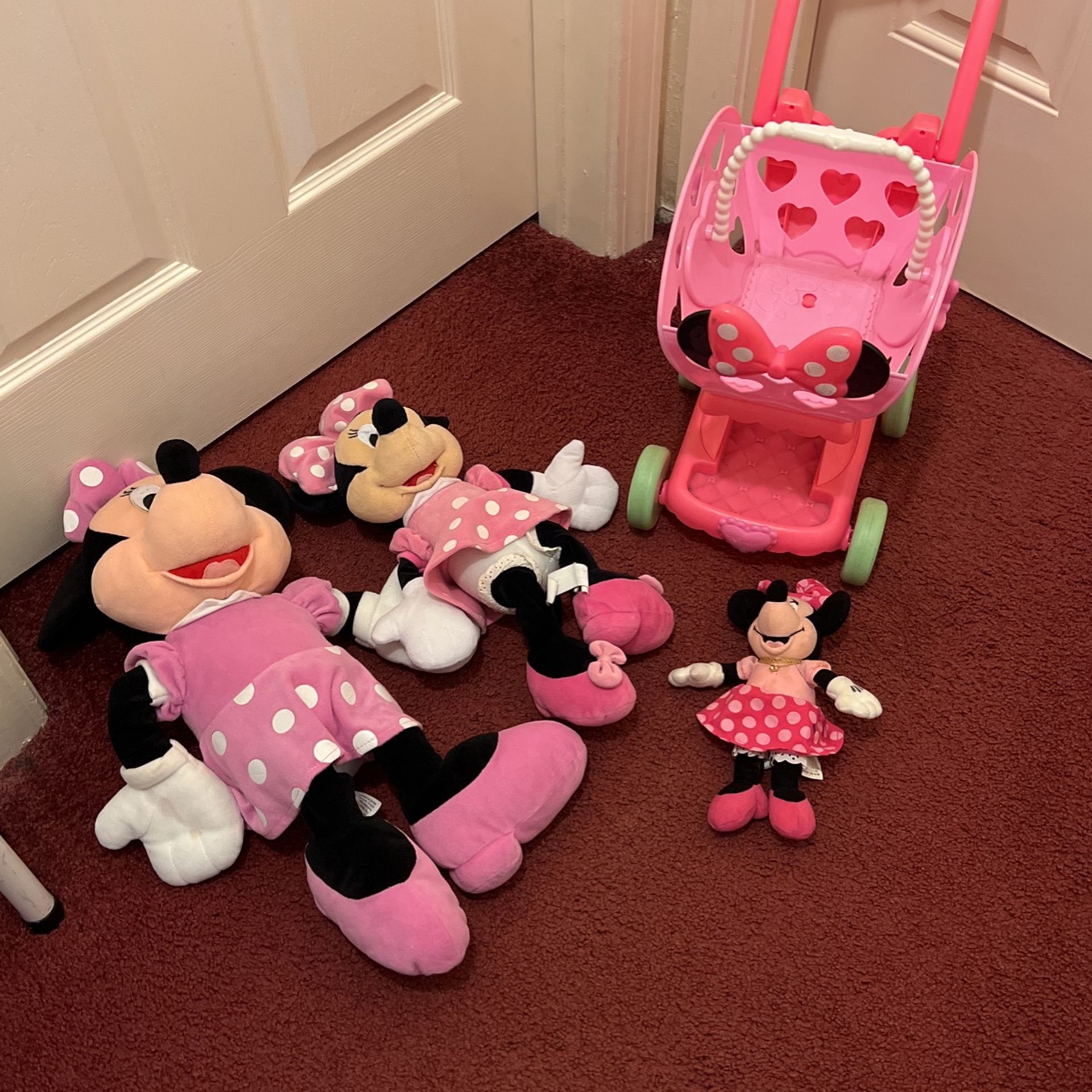 3 Minnie Mouse PlushToy’s & Stroller 