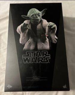 Hot Toys Yoda MMS369 1/6 Scale (Complete)