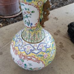 Chinese Porcelain Vase