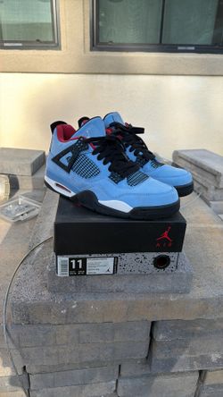 Travis Scott Jordan 4