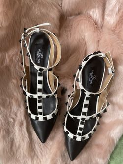 Black And White Rockstud Stiletto