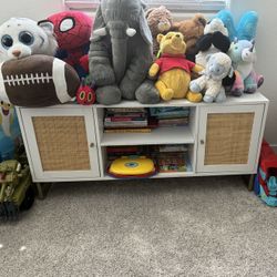 4 ITEMS!! 2 Chairs, 1 TV console and 1 Side Table 