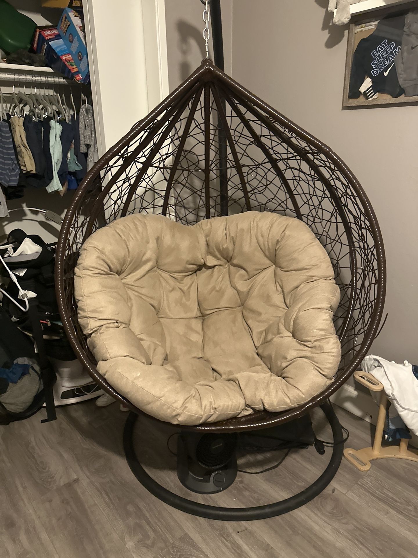Hanging Egg Chair with Stand – Excellent Condition