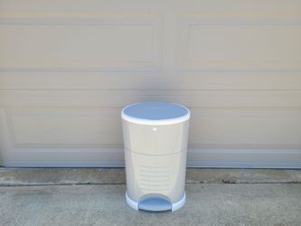 Dekor Diaper Pail
