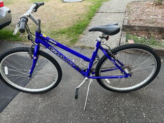 Giant RINCON mountain bike, 17.6 medium frame, works as it should, Tires great shape