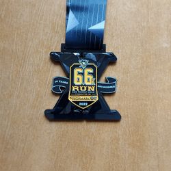 Penguins 6.6 Run And Family Walk Metal.